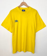 Load image into Gallery viewer, 90s Umbro T-shirt (L)