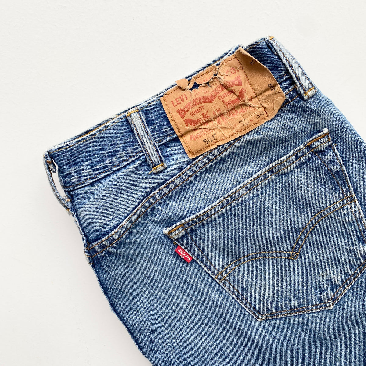 Levi's 501 W38 L32 – Red Cactus Vintage