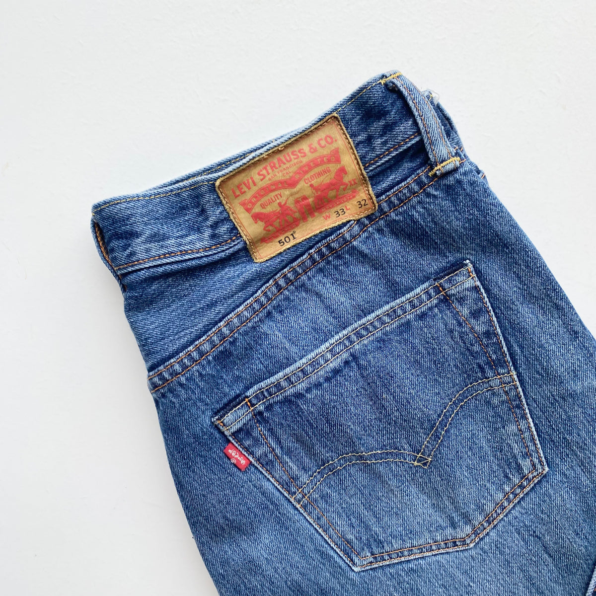 Levi s 501 W33 L32 Red Cactus Vintage