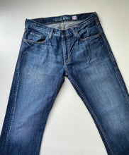 Load image into Gallery viewer, Guess Jeans W33 L30