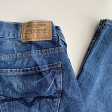 Load image into Gallery viewer, Guess Jeans W32 L30
