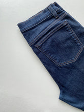 Load image into Gallery viewer, DKNY Jeans W30 L30