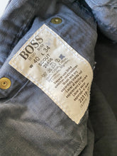 Load image into Gallery viewer, Hugo Boss Jeans W40 L24