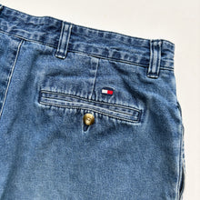 Load image into Gallery viewer, 90s Tommy Hilfiger Denim Shorts W32