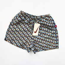 Load image into Gallery viewer, Deadstock 90s Nike Shorts (XS)