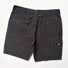 Load image into Gallery viewer, Dickies Shorts W38