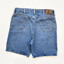 Load image into Gallery viewer, Wrangler Denim Shorts W38