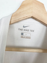 Load image into Gallery viewer, Nike T-shirt (L)