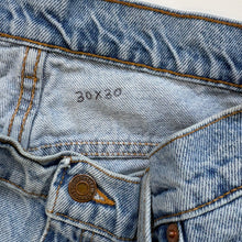 Load image into Gallery viewer, 90s Levi’s Jeans W30 L30