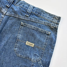 Load image into Gallery viewer, BNWT Wrangler Carpenter Shorts W42