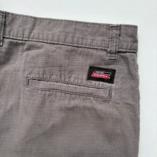 Load image into Gallery viewer, Dickies Shorts W36