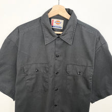 Load image into Gallery viewer, Dickies Shirt (XL)