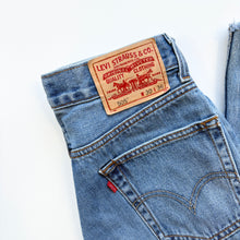 Load image into Gallery viewer, Levi’s 505 W30 L30