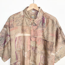 Load image into Gallery viewer, 90s Abstract Crazy Print Shirt (L)