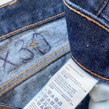 Load image into Gallery viewer, Tommy Hilfiger Jeans W38 L30