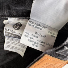 Load image into Gallery viewer, Women’s Levi’s Jeans W27 L29