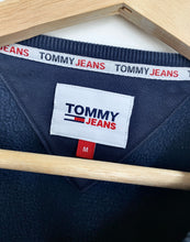 Load image into Gallery viewer, Tommy Hilfiger Sweatshirt (M)