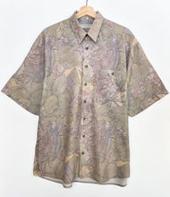 Load image into Gallery viewer, 90s Crazy Print Shirt (L)