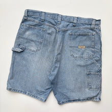 Load image into Gallery viewer, Wrangler Carpenter Shorts W40
