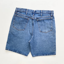 Load image into Gallery viewer, Wrangler Denim Shorts W34