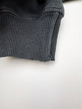 Load image into Gallery viewer, Champion Sweatshirt (M)