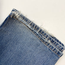 Load image into Gallery viewer, Timberland Jeans W34 L32