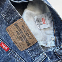 Load image into Gallery viewer, Wrangler Jeans W30 L30