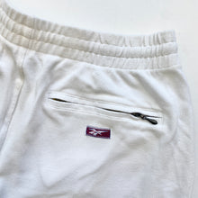 Load image into Gallery viewer, 00s Reebok Shorts (S)