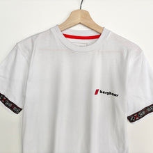 Load image into Gallery viewer, Berghaus T-shirt (S)