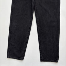 Load image into Gallery viewer, Wrangler Jeans W34 L32