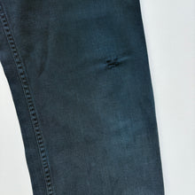 Load image into Gallery viewer, 90s Levi’s 519 Jeans W28 L27