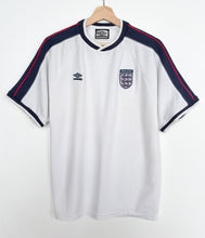 Load image into Gallery viewer, 00s Umbro England Football Shirt (XL)