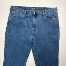 Load image into Gallery viewer, Levi’s 550 Jeans W44 L29