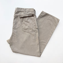 Load image into Gallery viewer, Wrangler Carpenter Jeans W40 L32