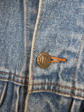 Load image into Gallery viewer, 90s Looney Tunes Denim Jacket (S)