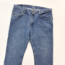 Load image into Gallery viewer, Wrangler Jeans W36 L29