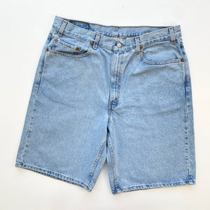 90s Levi’s 505 Denim Shorts W38