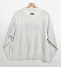 Load image into Gallery viewer, Women’s 00s Reebok Sweatshirt (M)