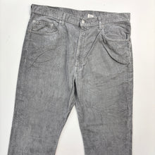 Load image into Gallery viewer, 90s Levi’s 505 Cords W38 L32