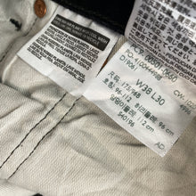 Load image into Gallery viewer, Levi’s 501 W38 L30