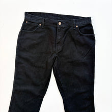 Load image into Gallery viewer, Wrangler Jeans W36 L30
