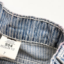 Load image into Gallery viewer, Women’s 90s Levi’s Denim Shorts W24