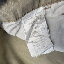 Load image into Gallery viewer, Carhartt Jeans W34 L30