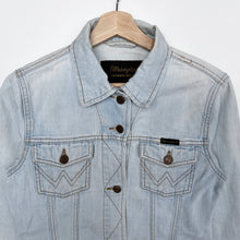 Load image into Gallery viewer, Women’s Wrangler Denim Jacket (M)