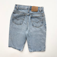 Load image into Gallery viewer, 90s Levi’s 550 Denim Shorts W26