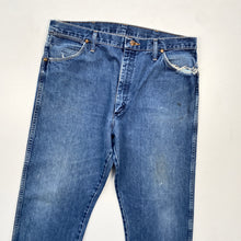 Load image into Gallery viewer, Wrangler Jeans W36 L32