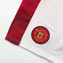 Load image into Gallery viewer, 96/98 Manchester United Umbro Shorts (M)