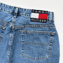 Load image into Gallery viewer, 90s Tommy Hilfiger Denim Shorts W28
