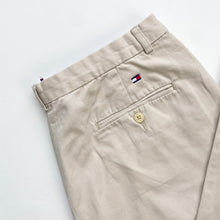 Load image into Gallery viewer, Tommy Hilfiger Trousers W32 L30