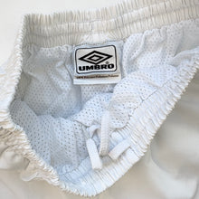Load image into Gallery viewer, Deadstock 90s Umbro Shorts (M)
